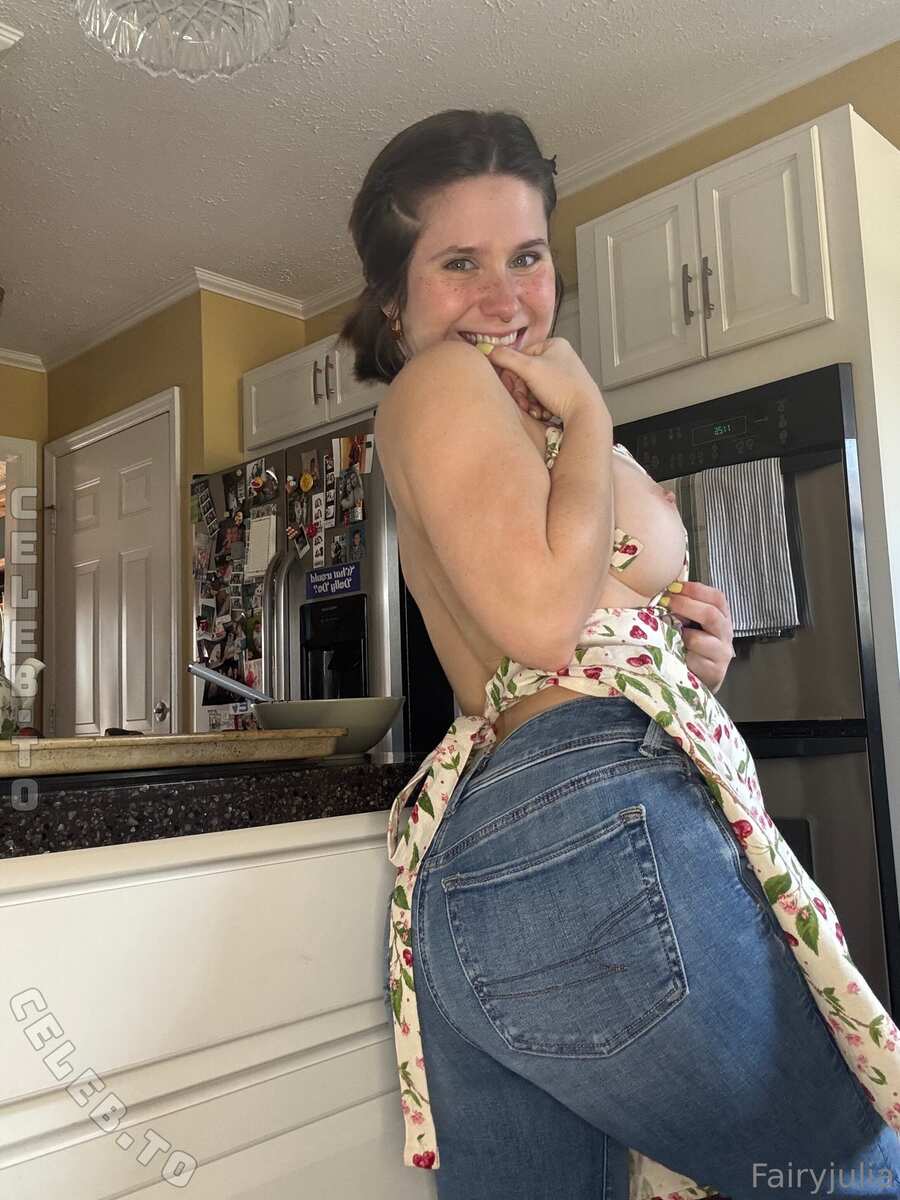 fairyjulia nude photo 1