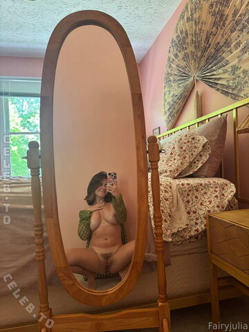 fairyjulia nude photo 5