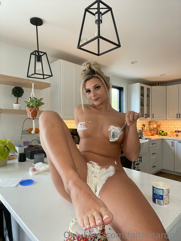 Faith Marone nude photo 13