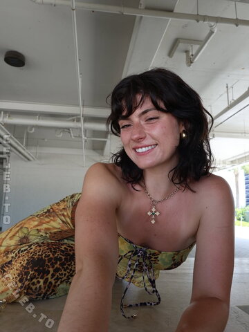 Faith Ordway nude photo 10