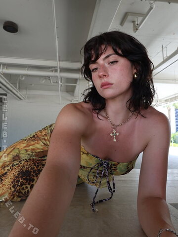 Faith Ordway nude photo 8