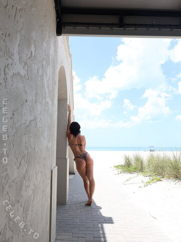 Faith Ordway nude photo 5