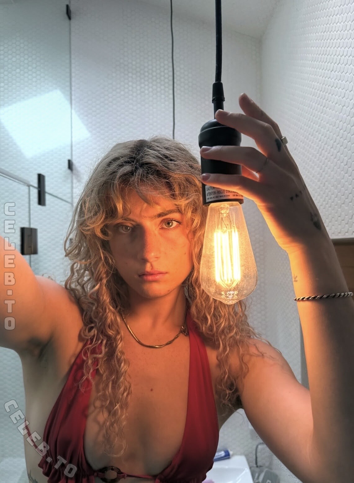 Faith Ordway nude photo 4