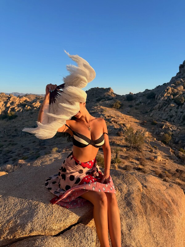 Fallon Smythe nude photo 1