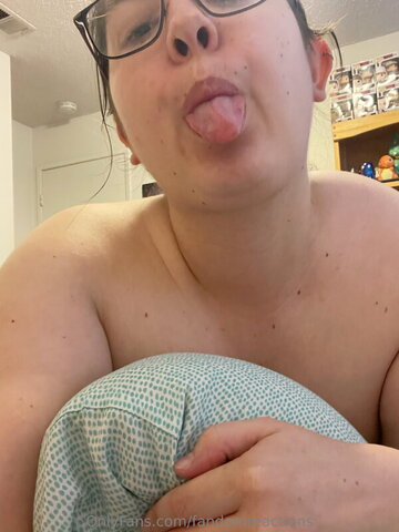 FandomReactions nude photo 9