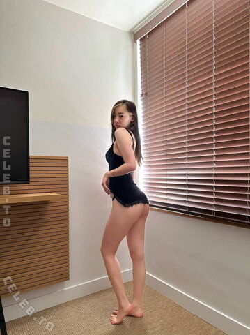 FanFan nude photo 66
