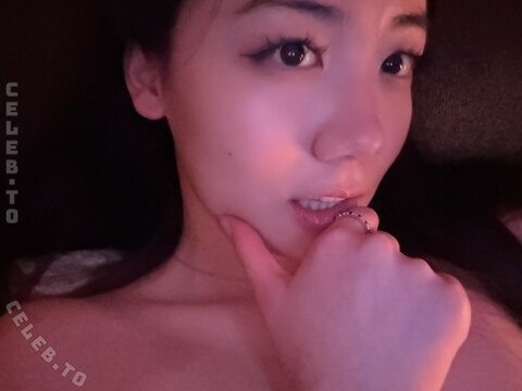 FanFan nude photo 54
