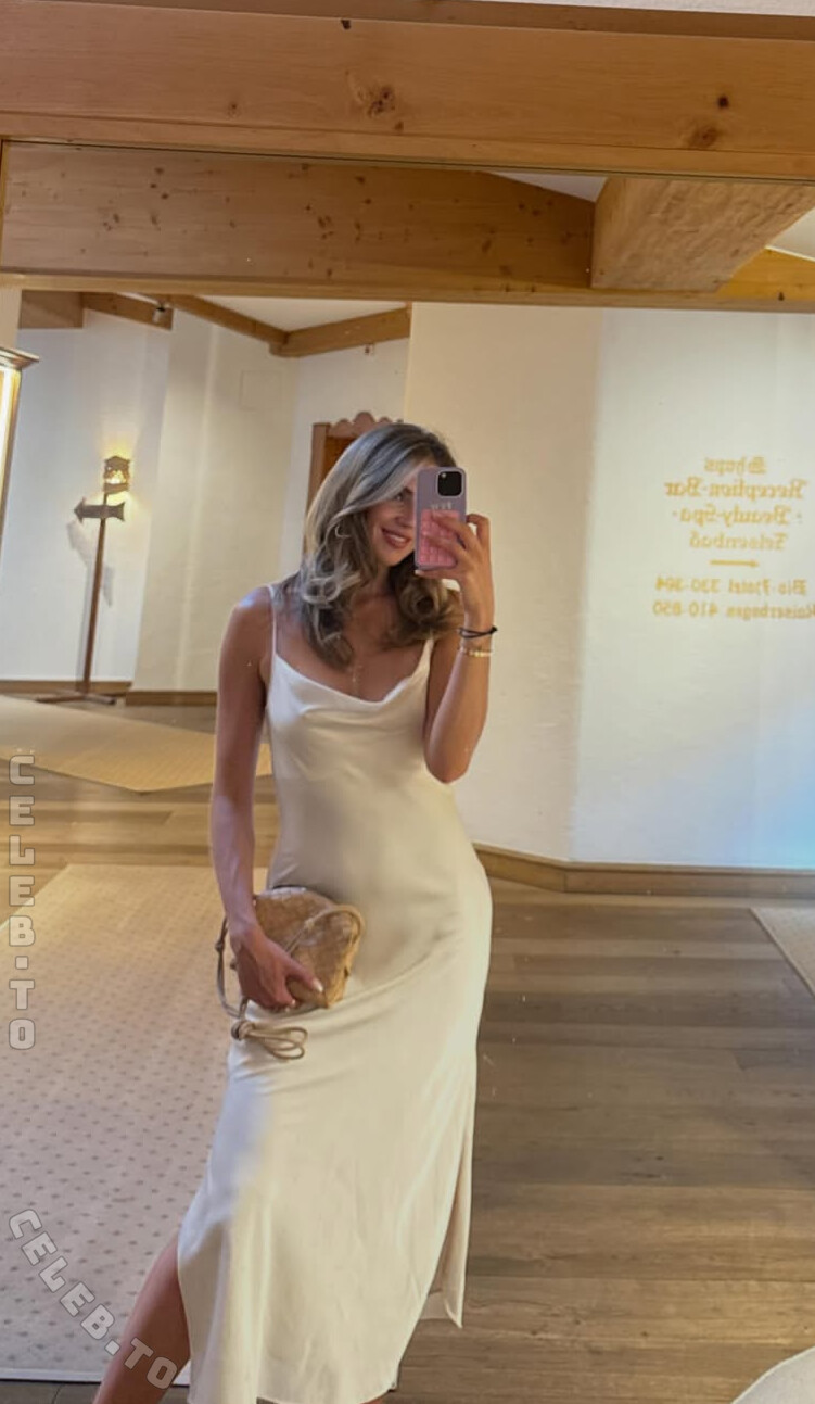 Fanny Fee Werther nude photo 4