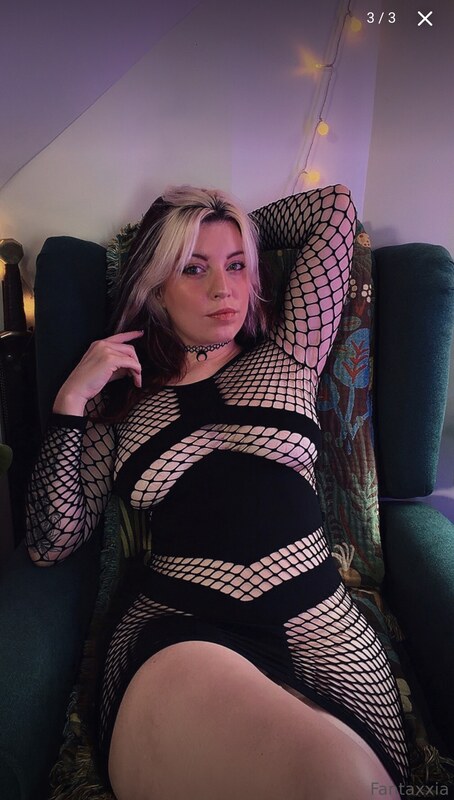 FantaxxiaTV nude photo 3