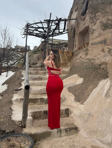 Fatmaakonca nude photo 10