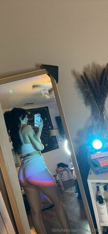 fauxluxx nude photo 9