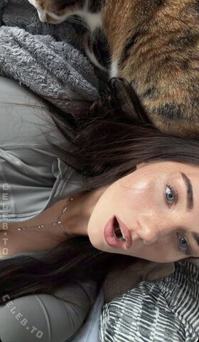 Faye.sxh nude photo 13