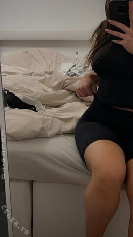 Faye.sxh nude photo 16
