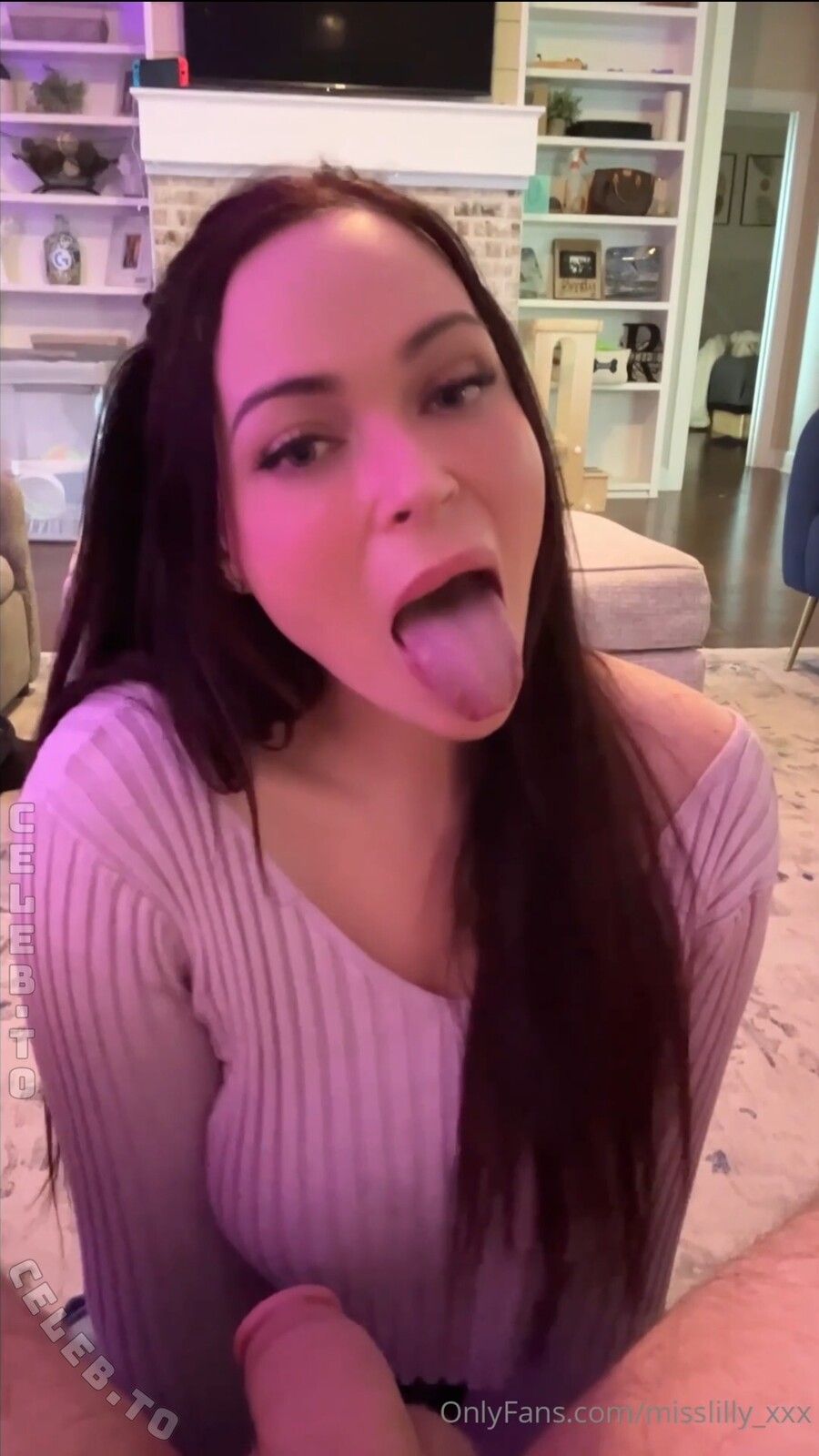 Faye.sxh nude photo 2