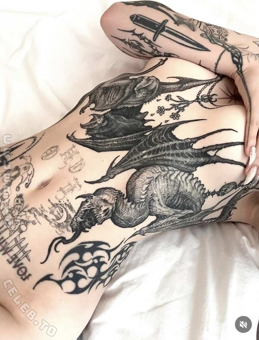 fckuall nude photo 1