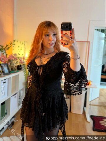Feedeline nude photo 22