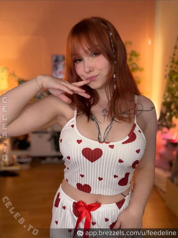 Feedeline nude photo 15