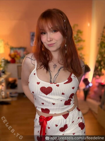 Feedeline nude photo 14