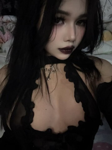Fei nude photo 1