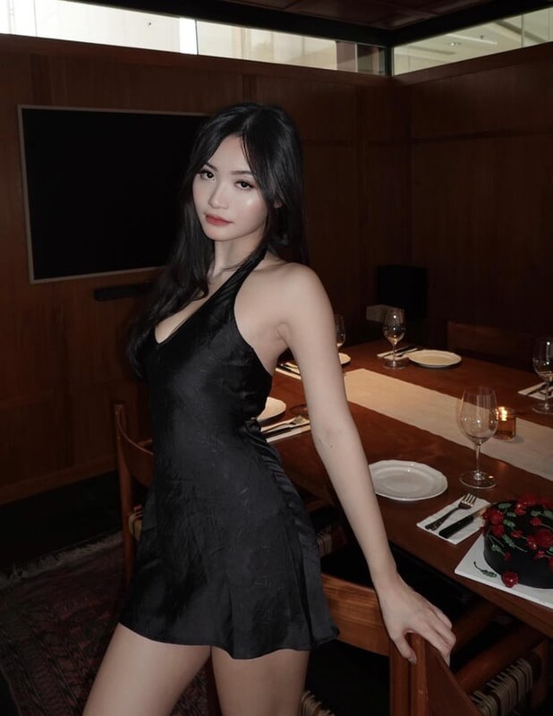 Felicia elaine nude photo 1