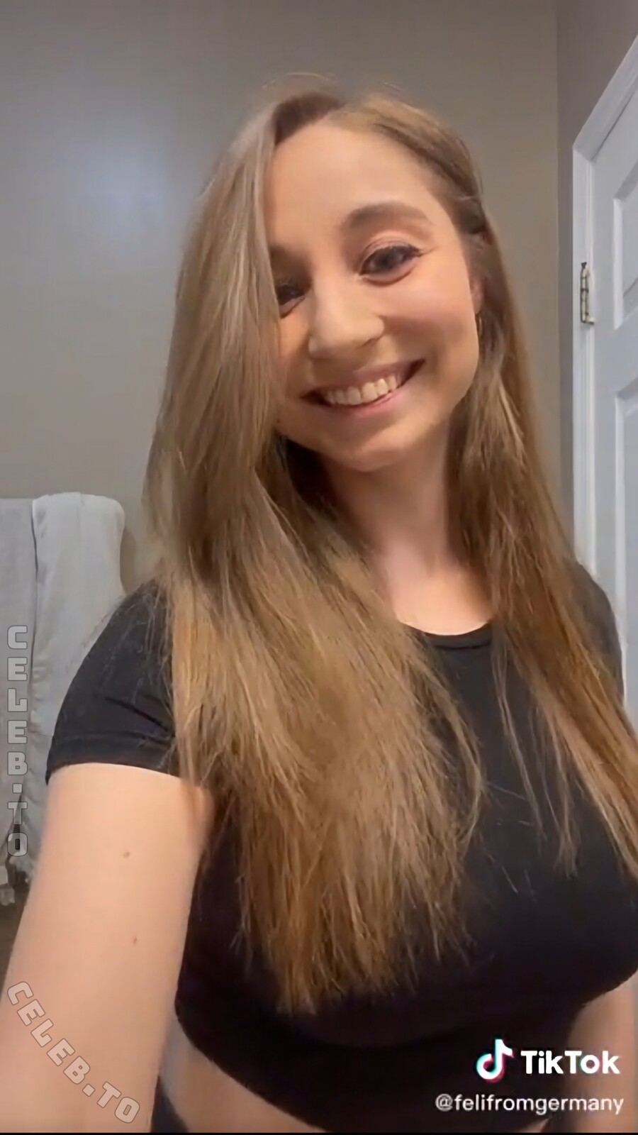 Felicia Hofner nude photo 1