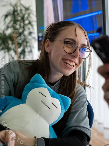Felikah/July is a young German streamer who has gained a lot of recognition in recent years through various projects,…