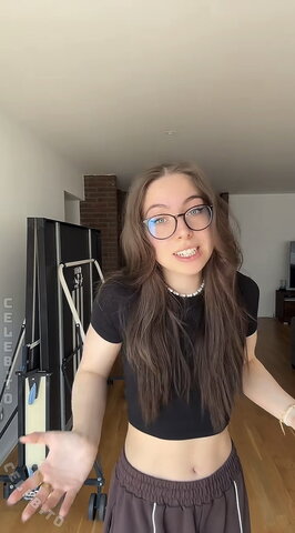 Felikah nude photo 3
