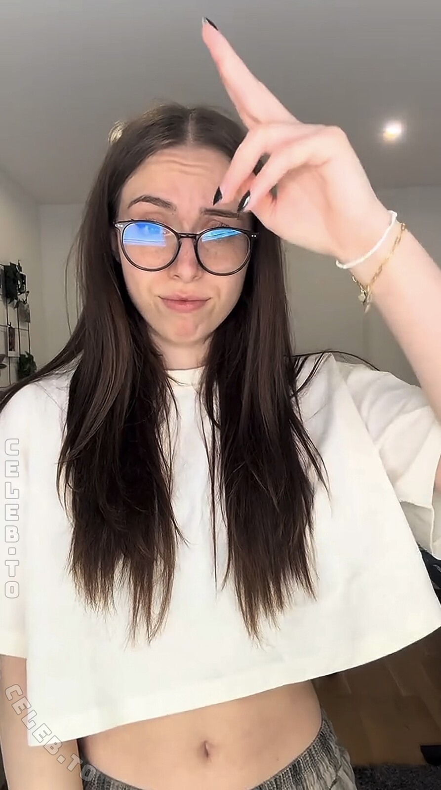 Felikah nude photo 5