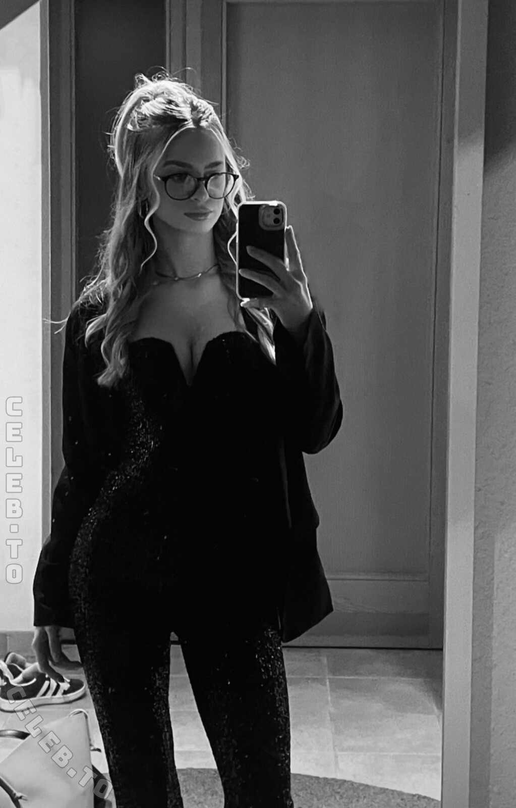 Feline.trd nude photo 6