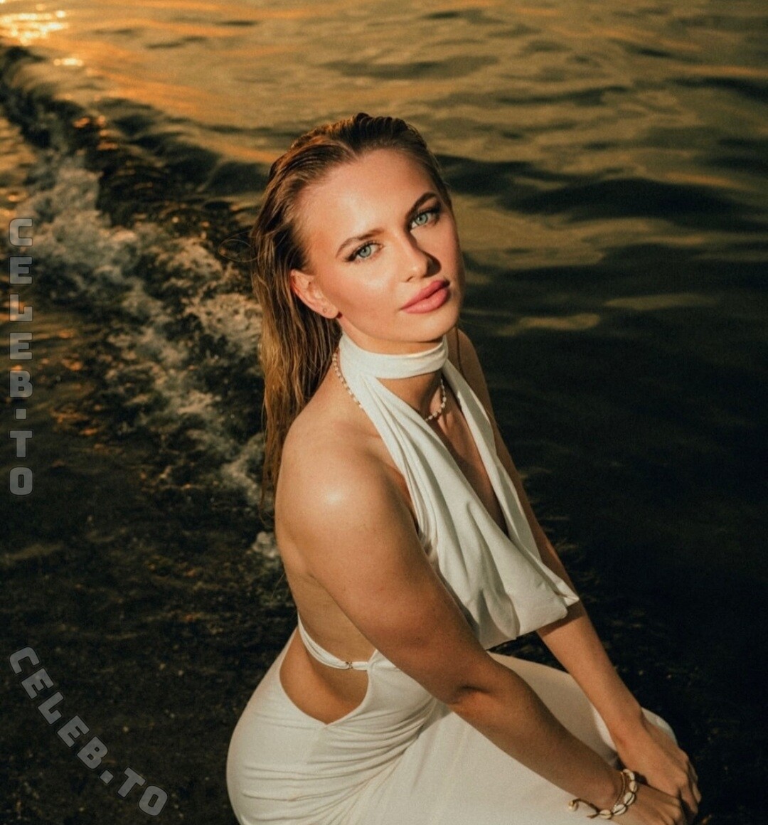Feline.trd nude photo 13