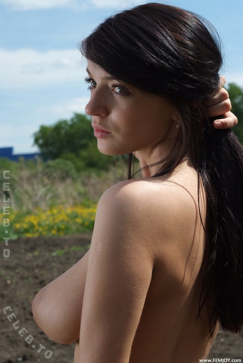 Femjoy nude photo 12
