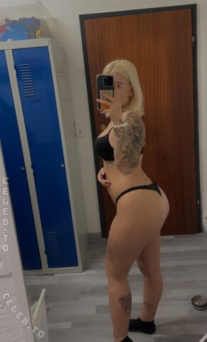 Fenni2002 nude photo 19
