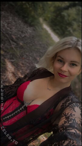 Fenni2002 nude photo 16