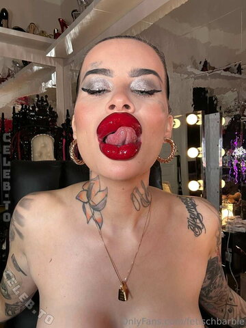 FetischBarbie nude photo 38