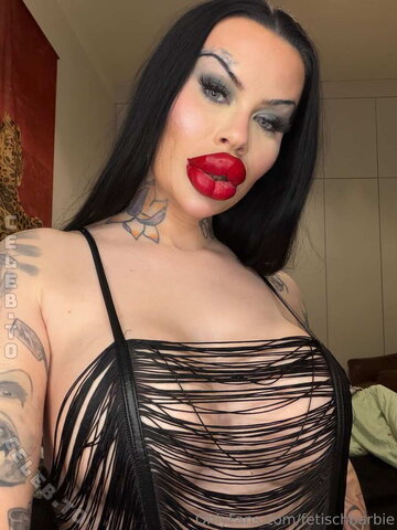 FetischBarbie nude photo 3