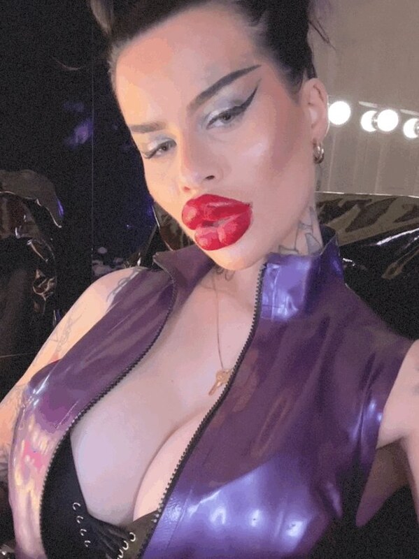 FetischBarbie nude photo 3
