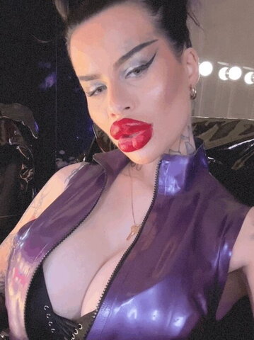 FetischBarbie nude photo 2