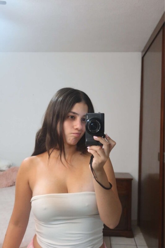 Fiona Grappin nude photo 7