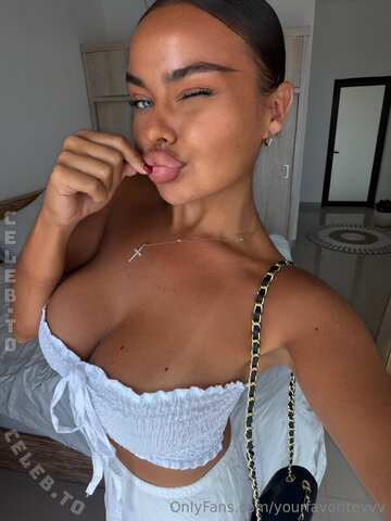 Fionachen Sexy (1 photo)