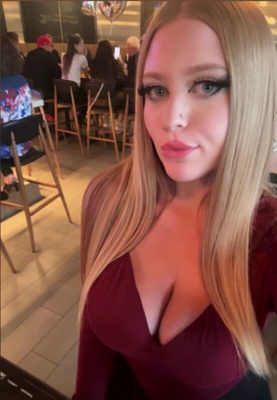 fionarexxhepi nude photo 1