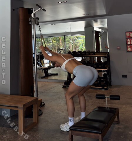 fitmitdebbs photo 4