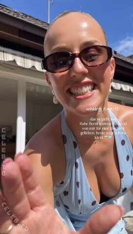 fitmitdebbs nude photo 6