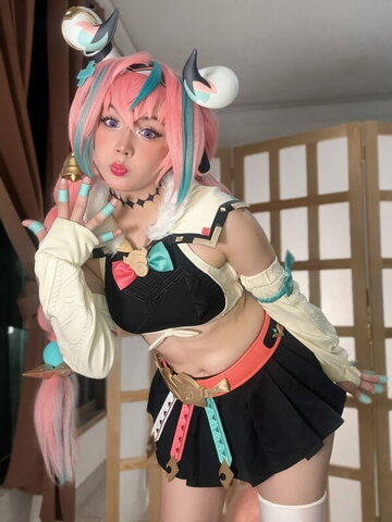 Flaiveth Cosplay nude photo 2