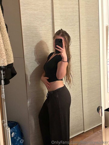 FleurSkywalker nude photo 10