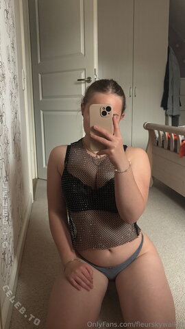 FleurSkywalker nude photo 20