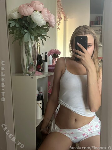 Flooora_O nude photo 43