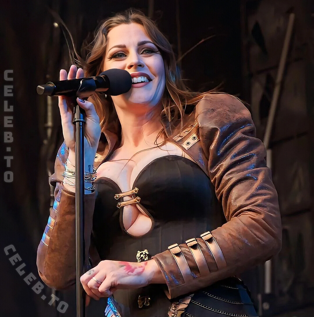 Floor Jansen nude photo 2