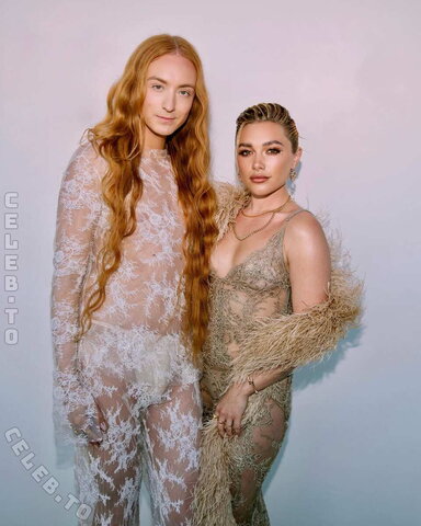 Florence Pugh nude photo 136