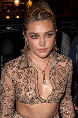 Florence Pugh nude photo 100