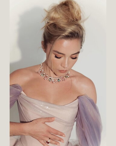 Florence Pugh nude photo 33